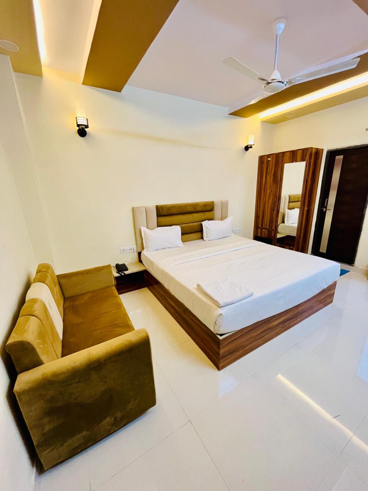 Hotel Rahat Jhalawar Bagian luar foto